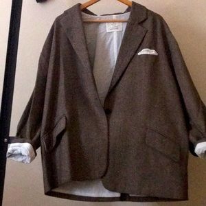 Oversized blazer. Retro style. Korean design.